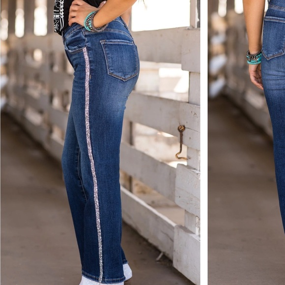 Risen Dark wash embellished rcp5434 rhinestone darkwash 11/30 midrise - Picture 3 of 9